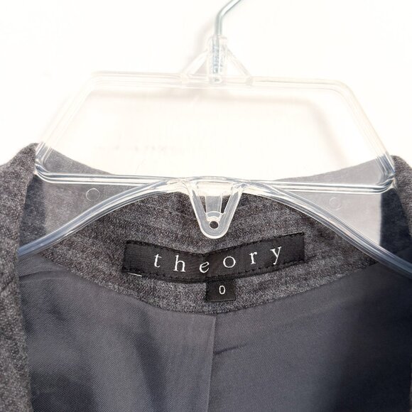 theory // gray wool striped blazer + trouser set (blazer 0 / trousers 2) - Picture 3 of 16